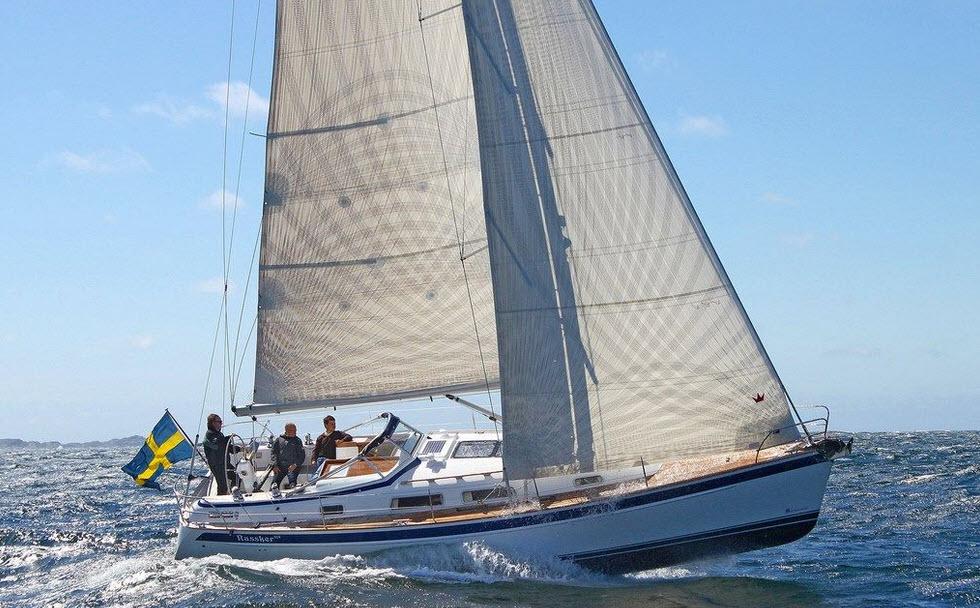 2010 Hallberg - Rassy 372 Shoal draft