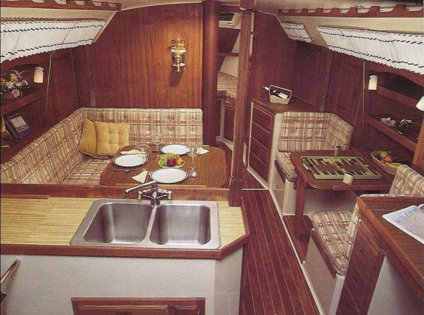 1982 Catalina Yachts Catalina 36 MkI - Fin Keel