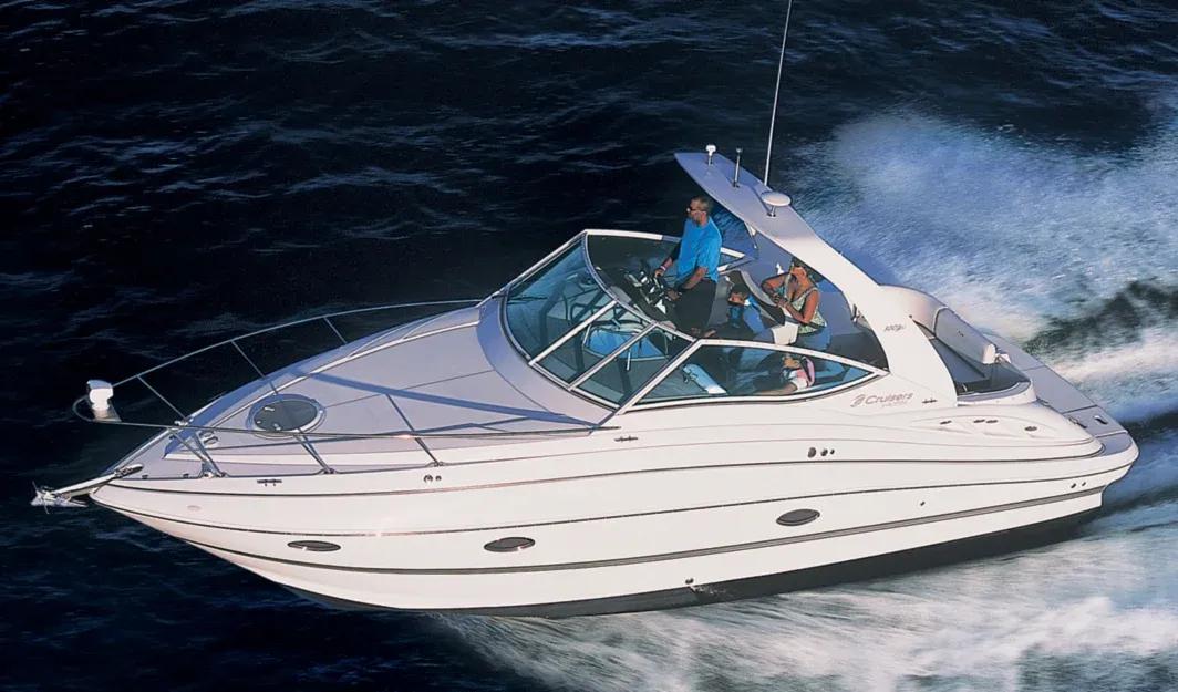 2012 Cruisers Yachts 310 Express