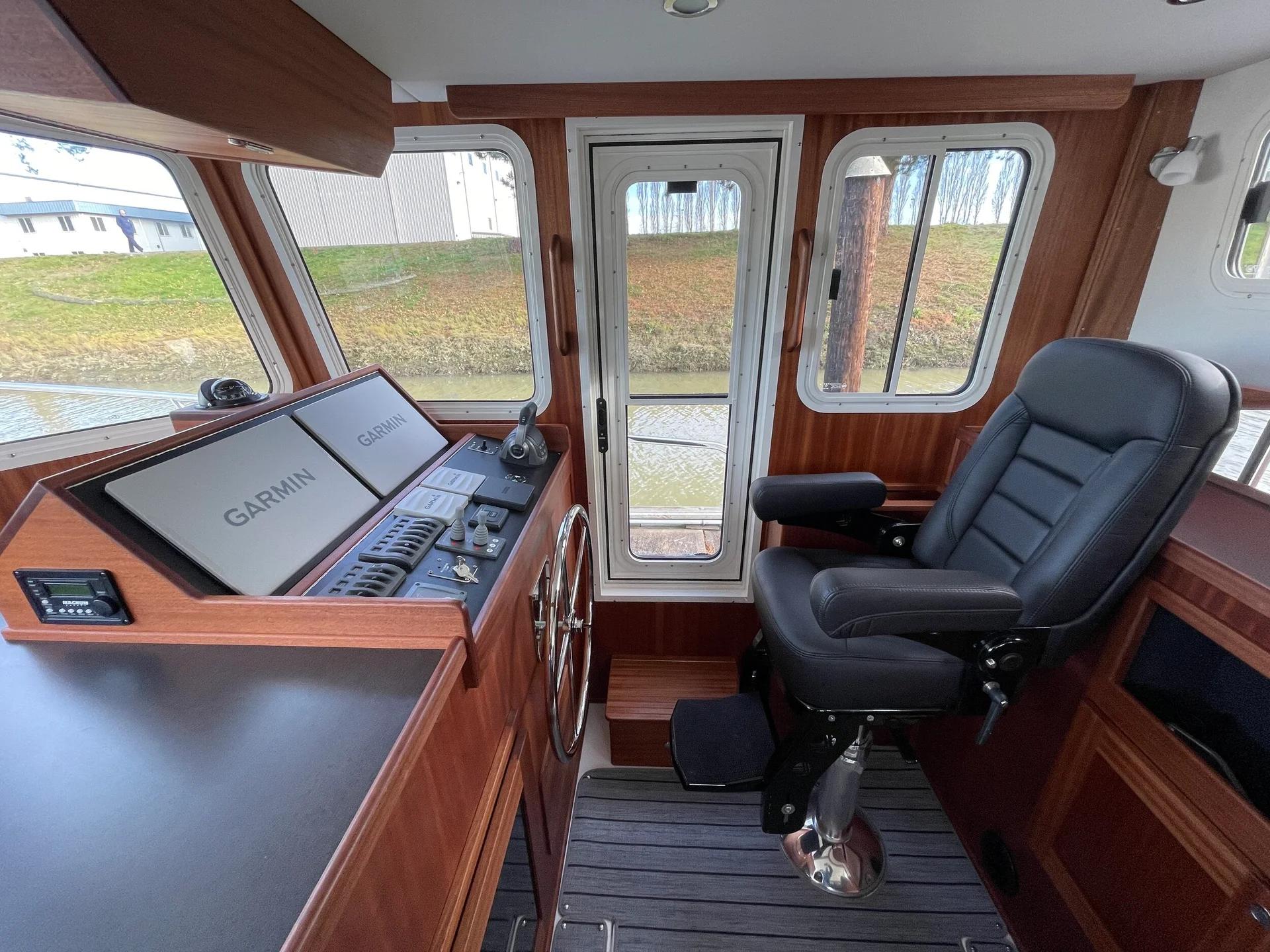 American Tug 362 pilothouse helm station