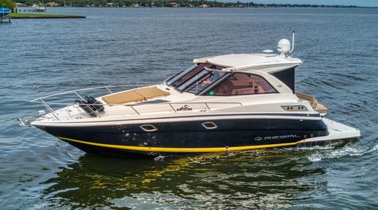 2015 Regal Boats 35 Sport Coupe
