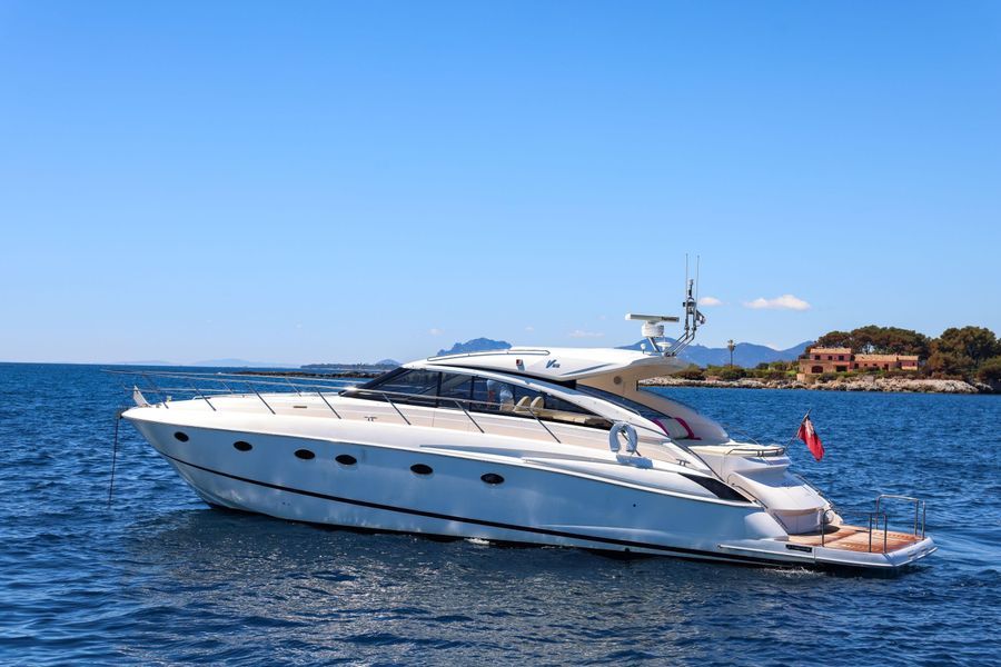 2010 Princess Yachts V56