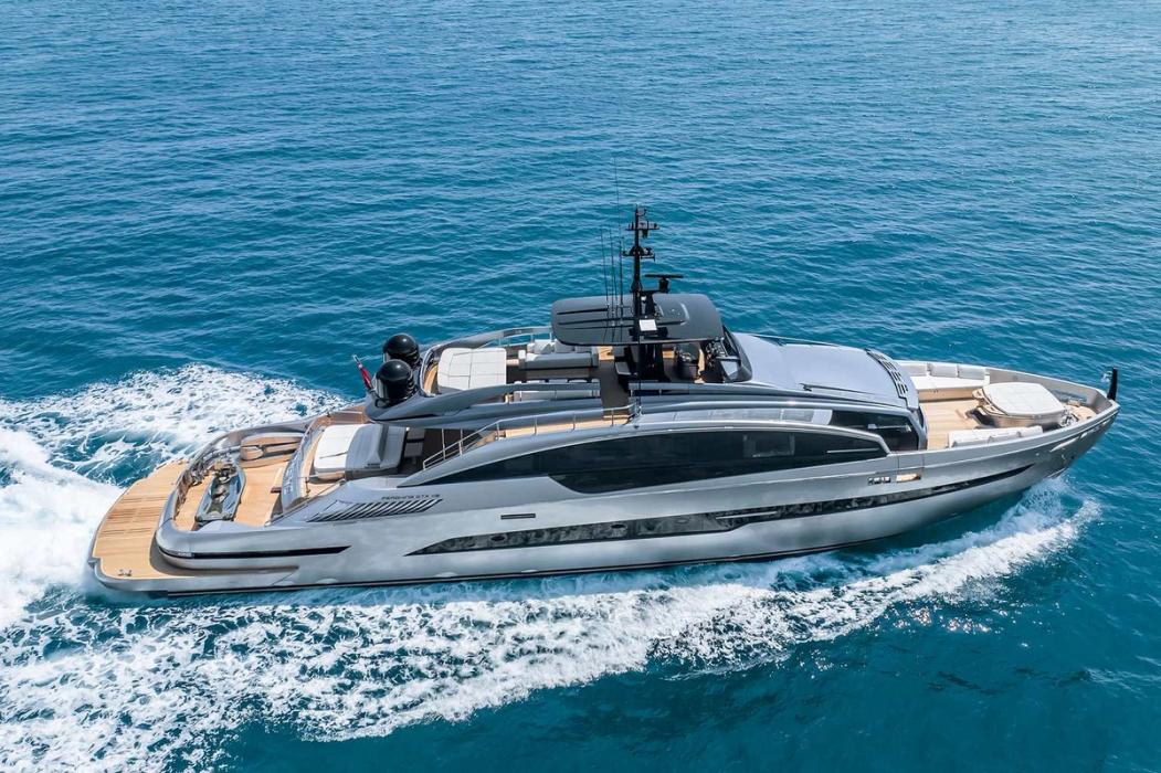 2022 Pershing Yachts GTX116