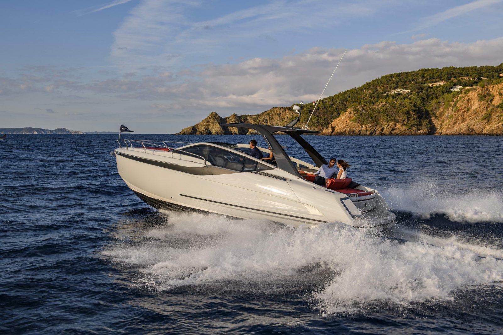 2020 Fairline F-Line 33