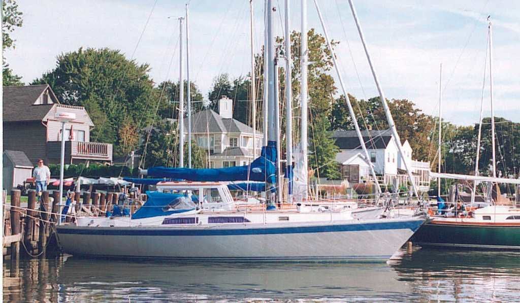 1984 Oyster Yachts Heritage 37