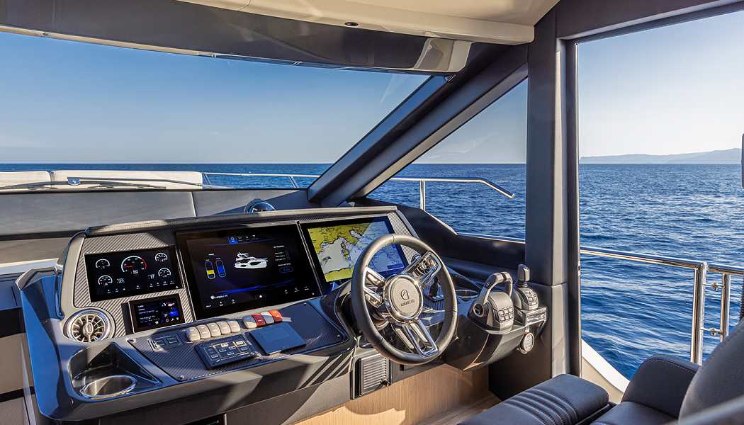 2022 Absolute Yachts 56 FLY