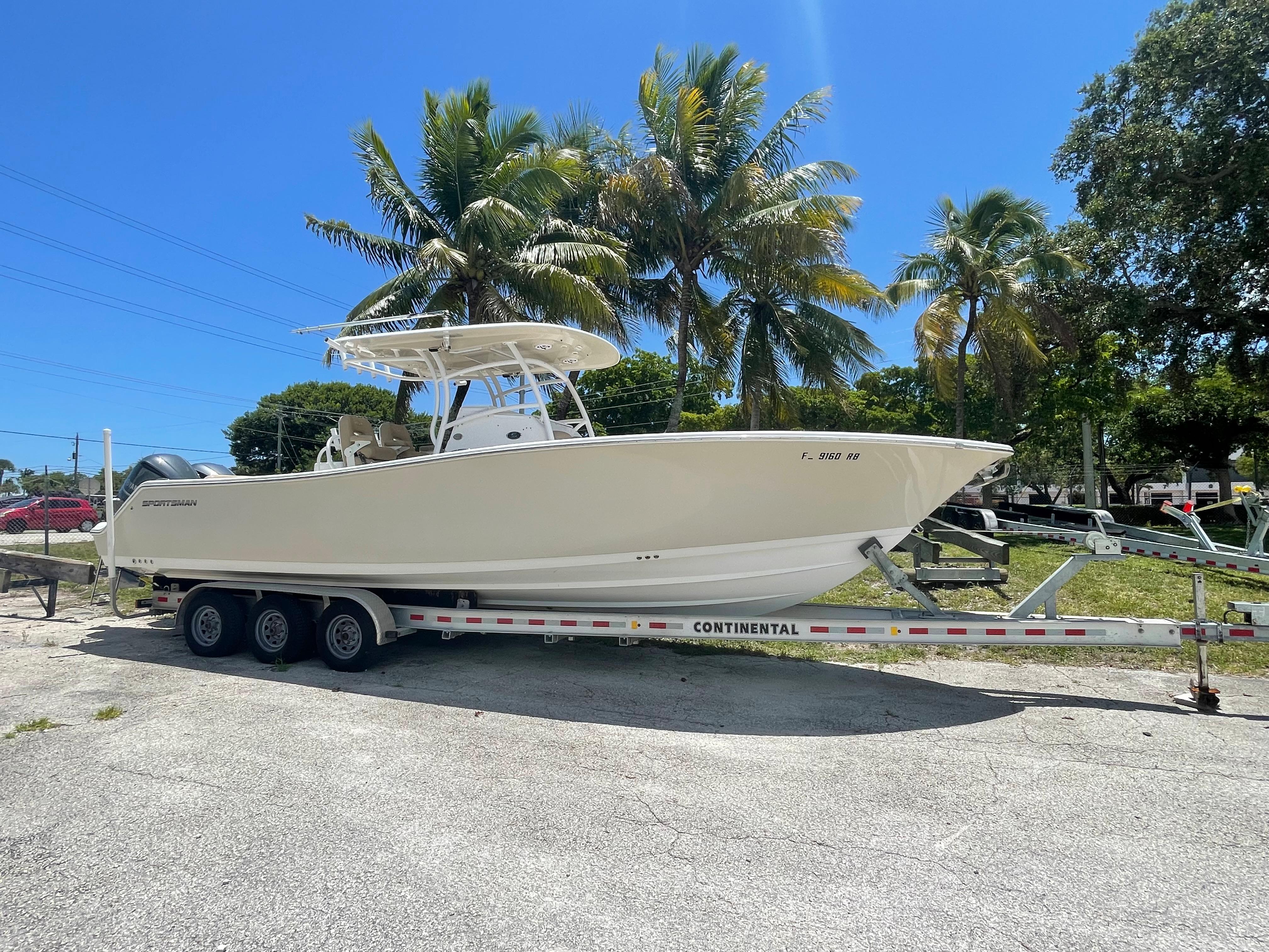 2016 Sportsman Open 312 Center Console