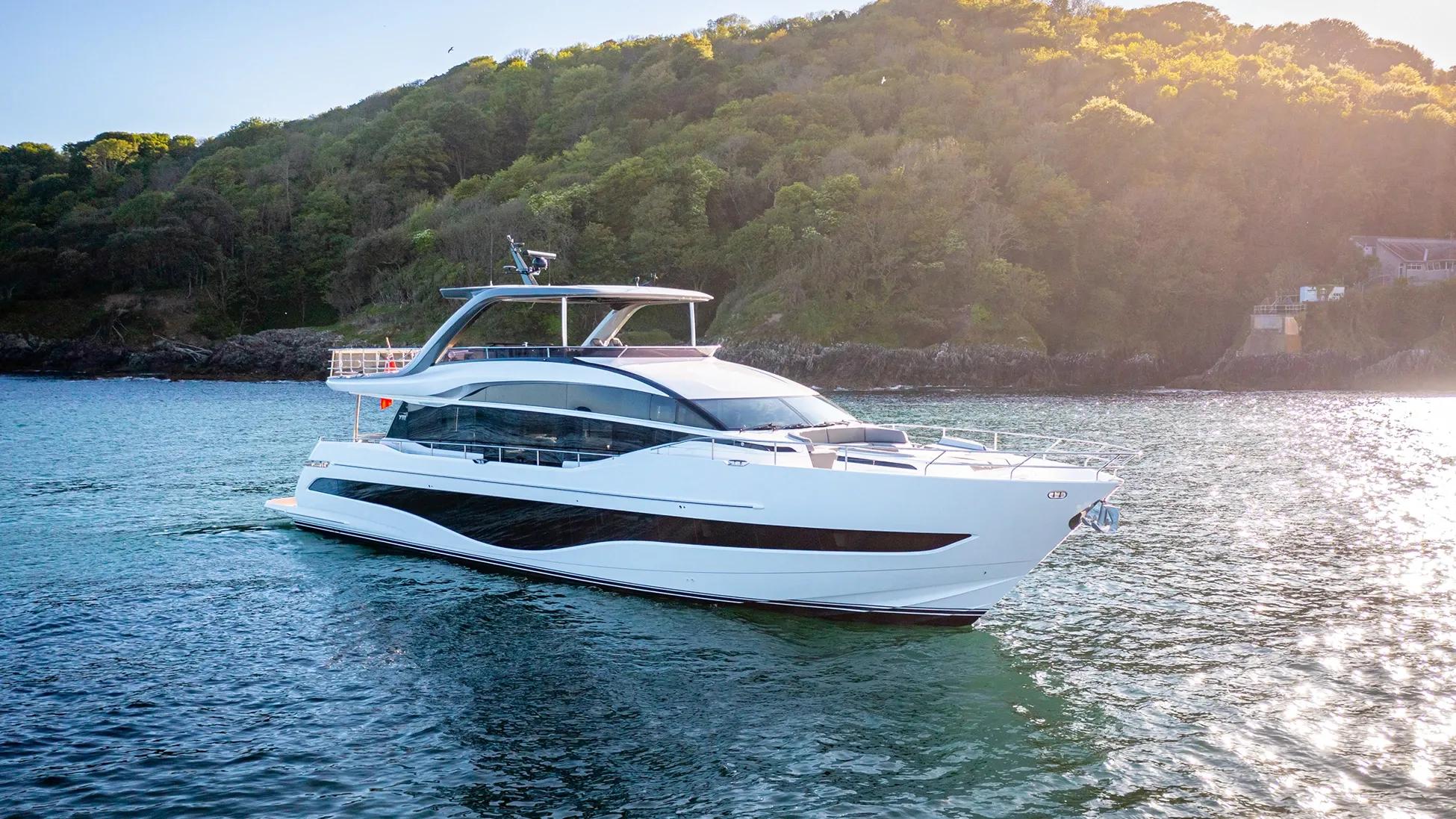 2019 Princess Yachts Y85