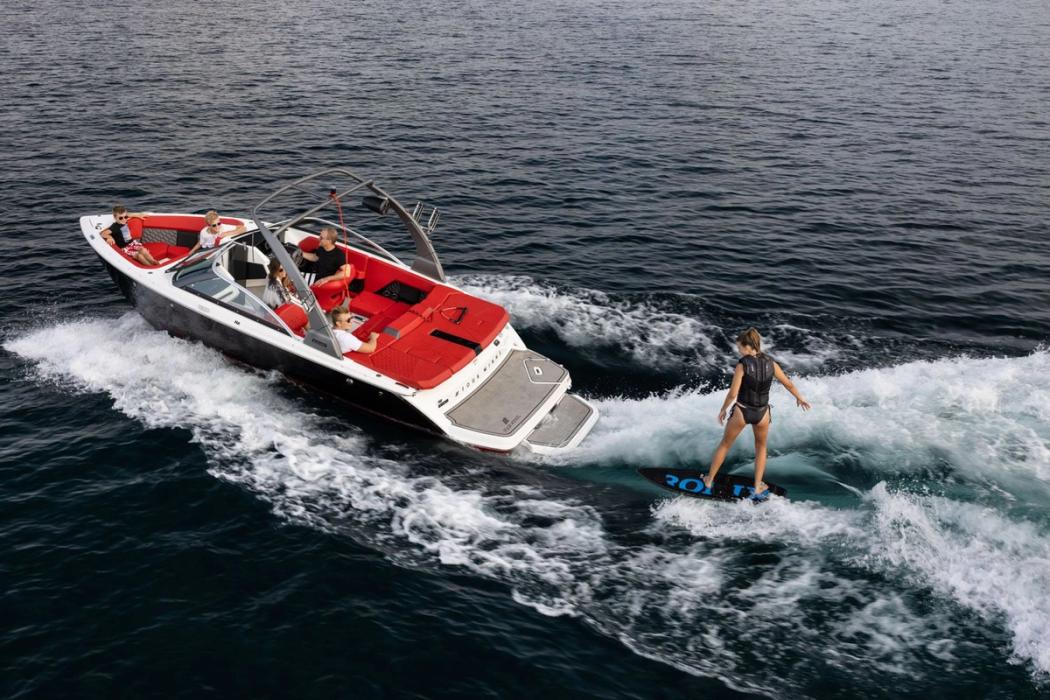 2023 Four Winns H2 Surf