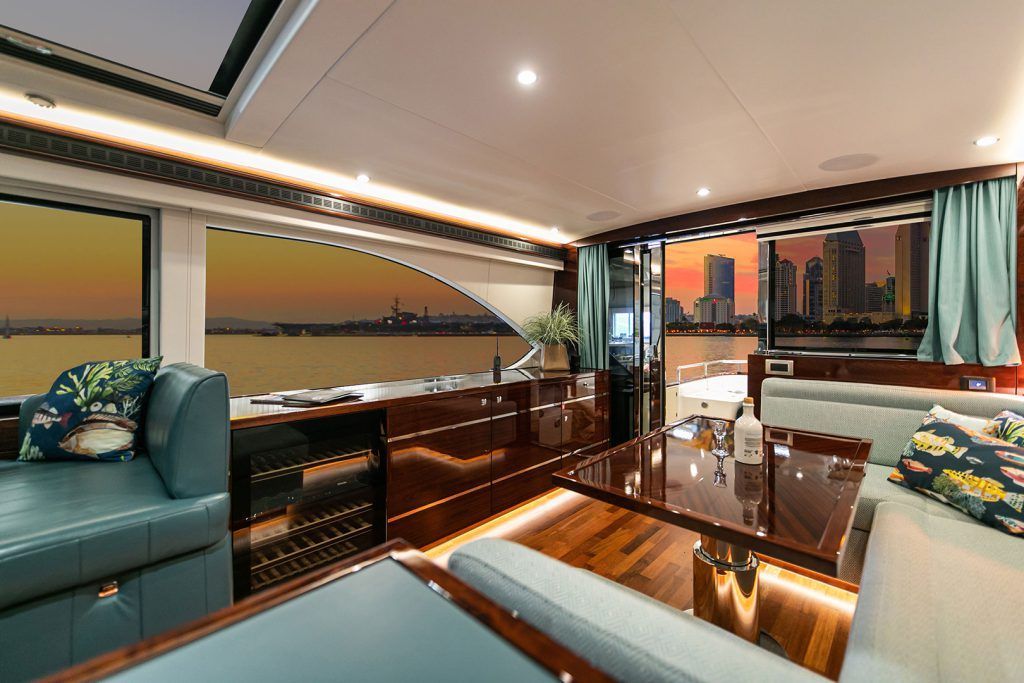 2021 Steeler 60S Performance Centre Sleeper