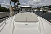 2022 Boston Whaler 325 Conquest