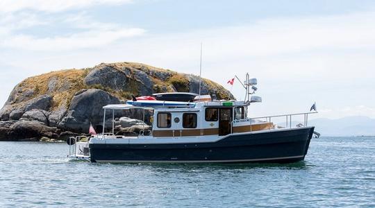 2022 Ranger Tugs R-31 Sedan