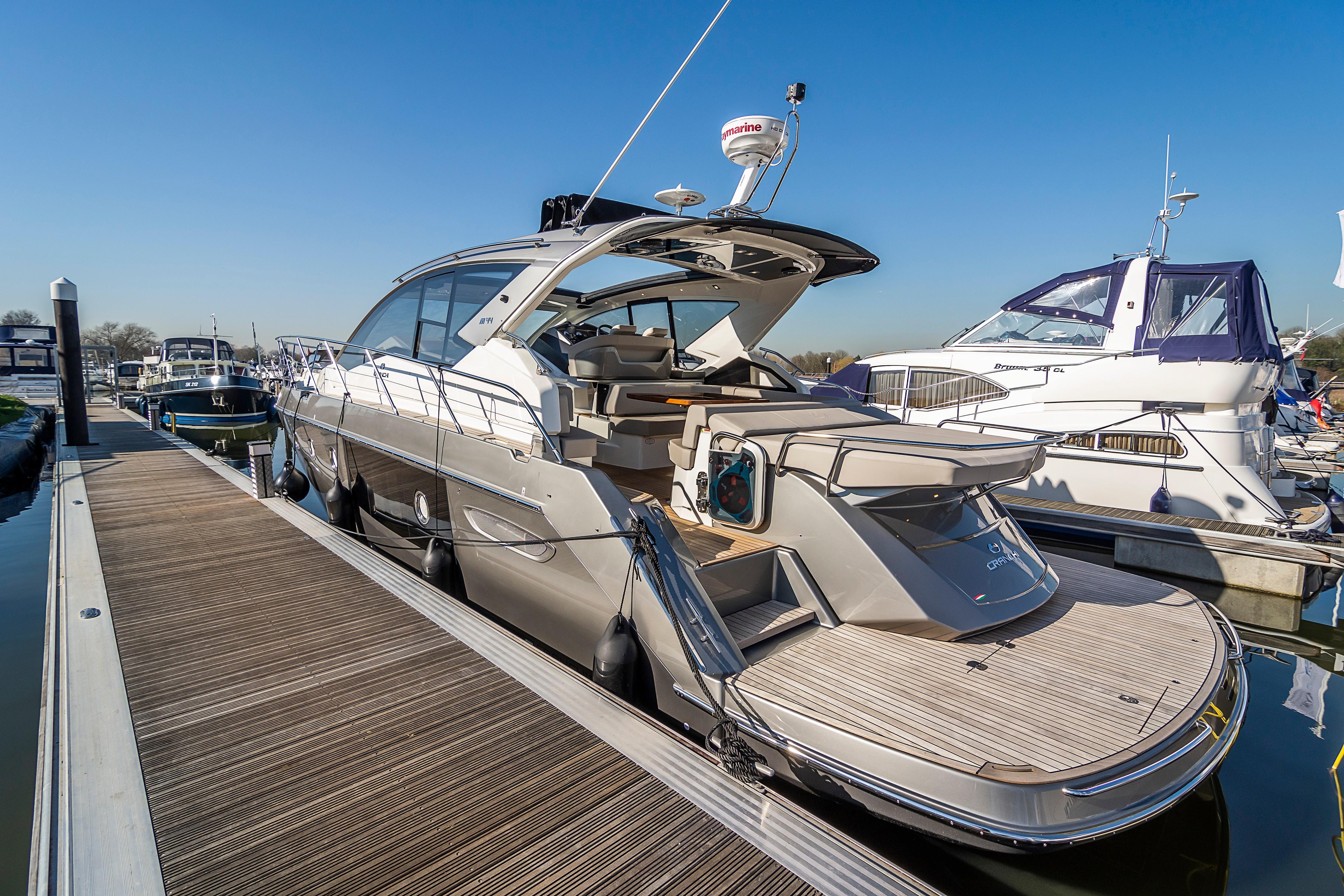 2019 Cranchi Yachts M 44 HT