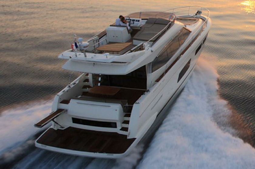 2013 Prestige Yachts 550 Flybridge