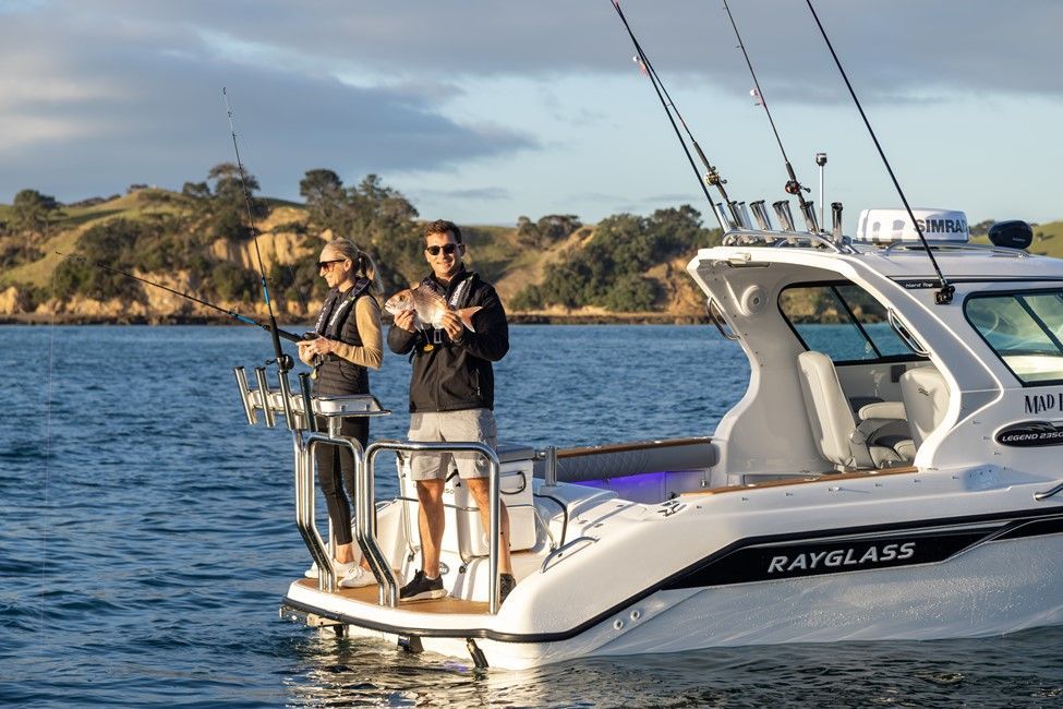 2019 Rayglass Boats Legend 2350