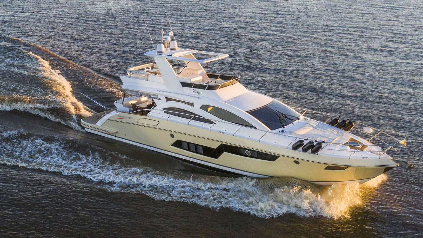 2006 Birchwood 620 Flybridge