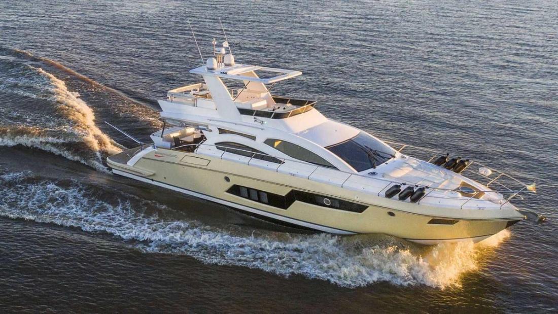 2006 Birchwood 620 Flybridge