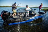 Crestliner 1850 Sportfish running