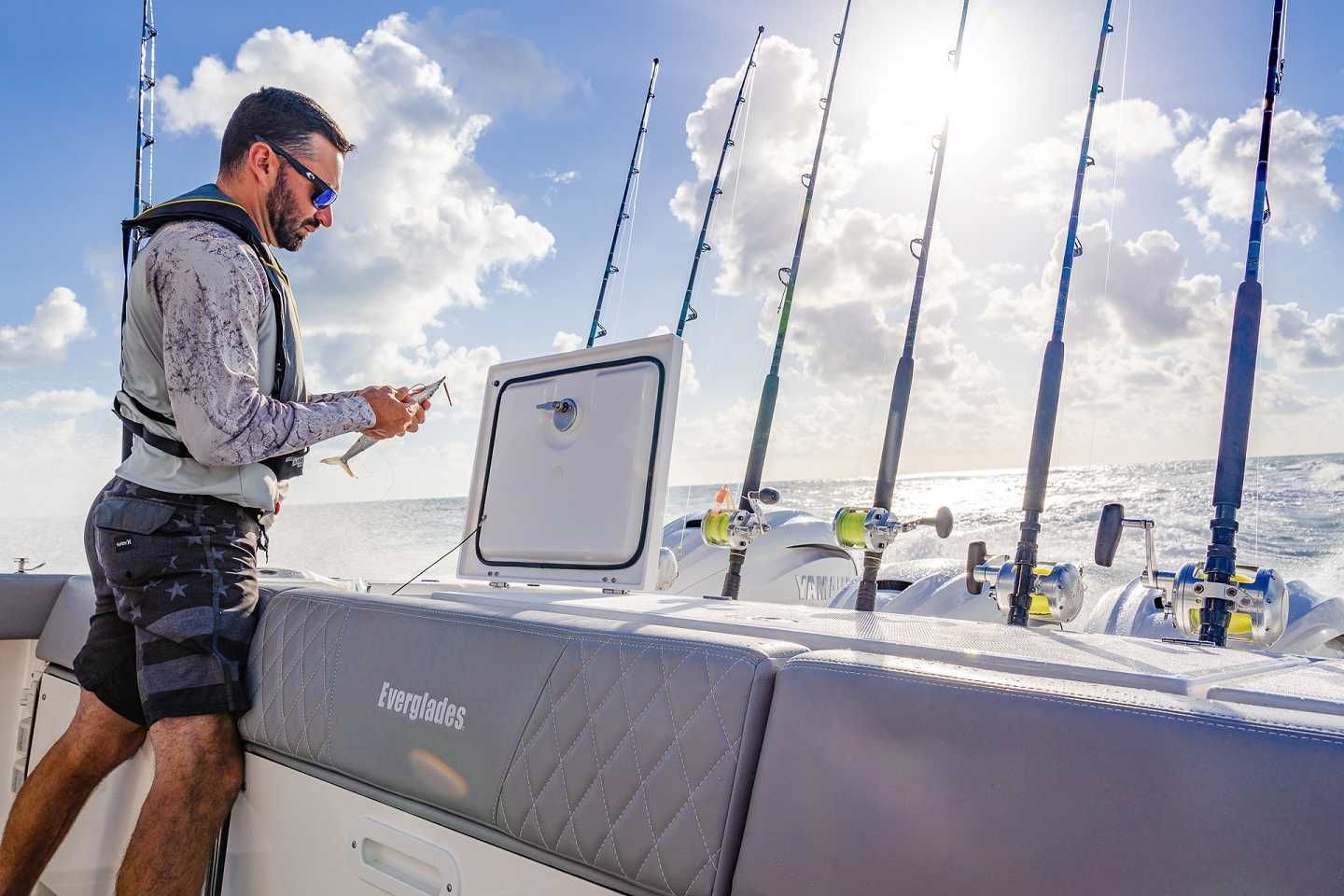 2022 Everglades 455 CC