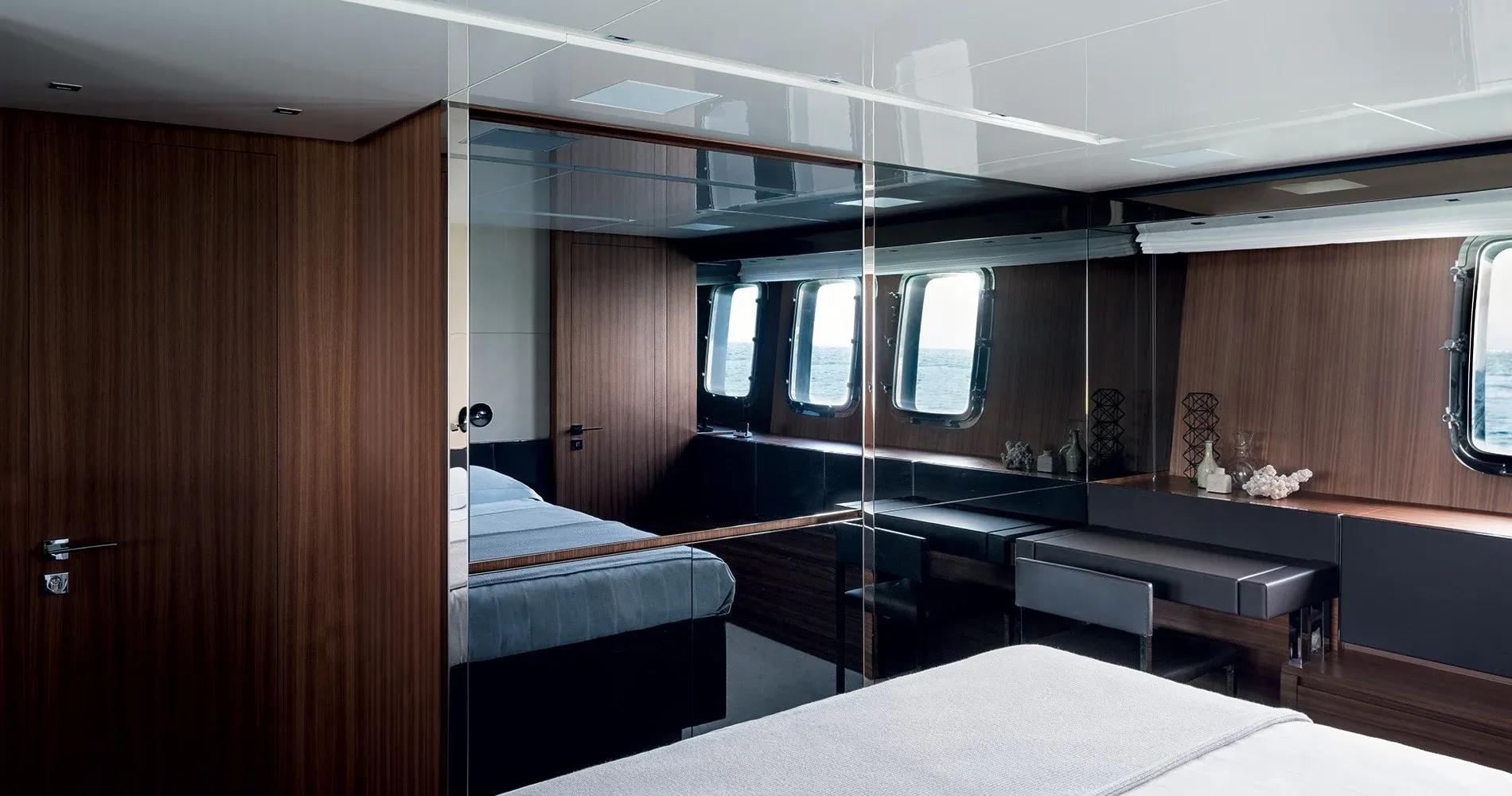 2021 Sanlorenzo Yachts SL86