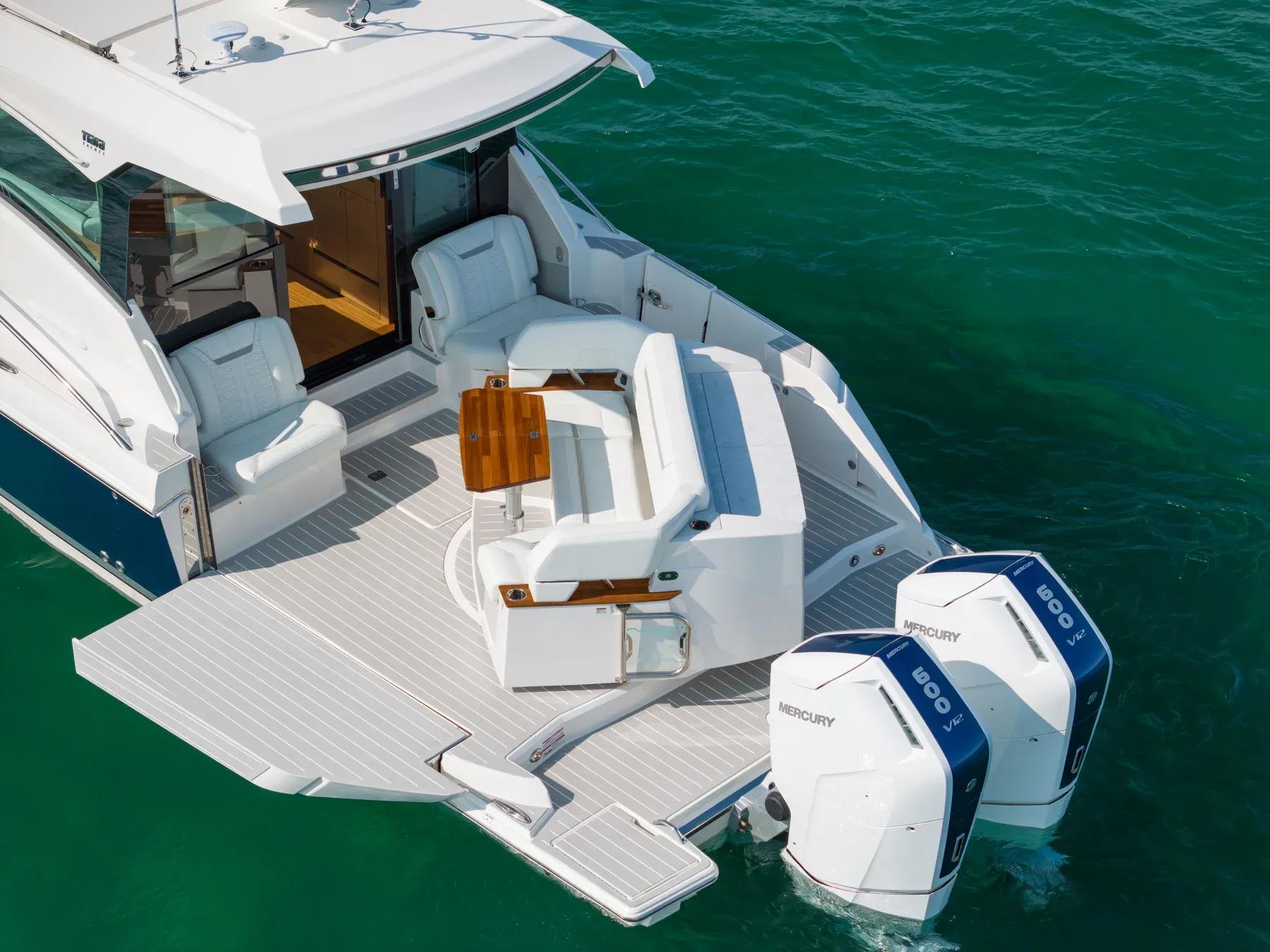 2023 Tiara Yachts 43 LE