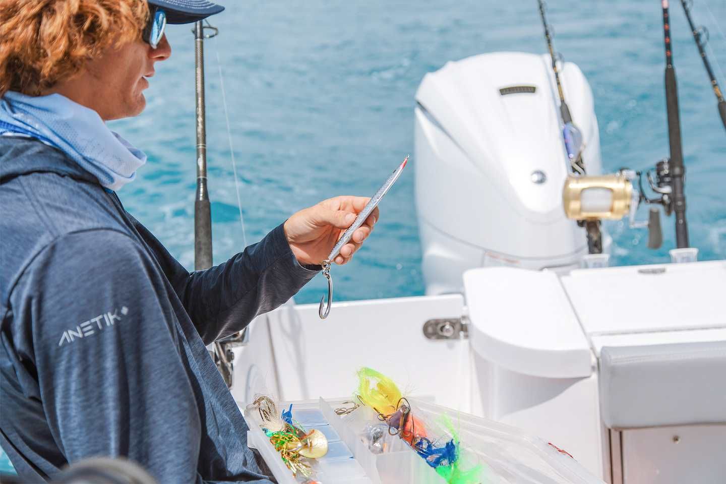 2022 Everglades 365 CC