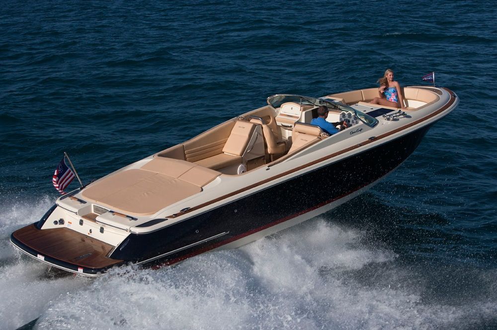 2013 Chris-Craft Launch 32