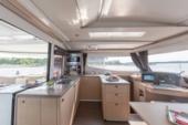 2016 Fountaine Pajot Helia 44