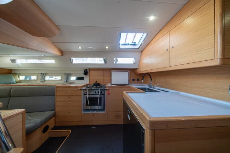 2022 Hylas Yachts H57