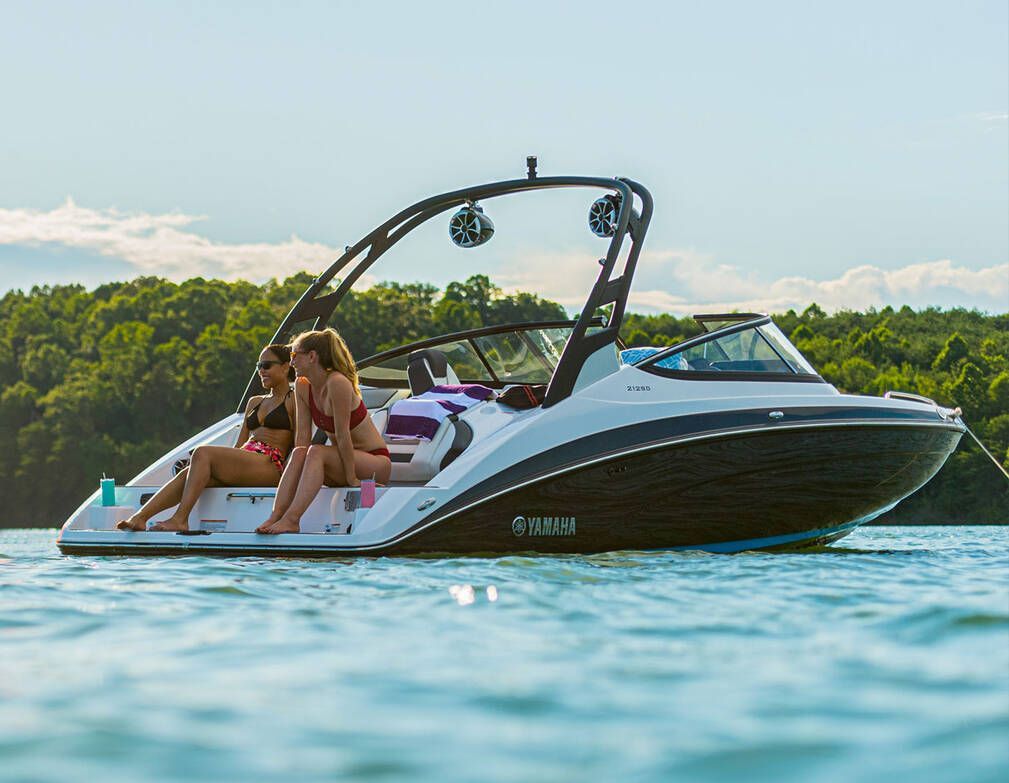2022 Yamaha Boats 212SD