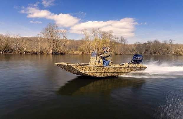 2021 Lowe Boats Roughneck 1870 Pathfinder