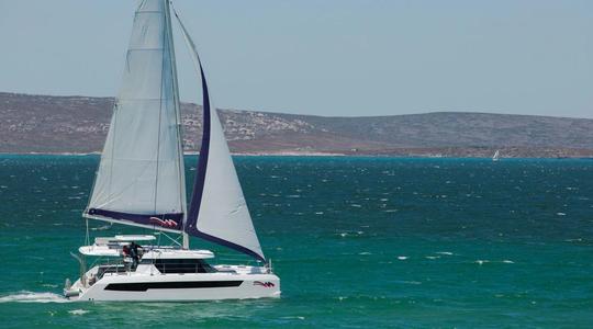 2022 The Moorings 4200 3 Cabin