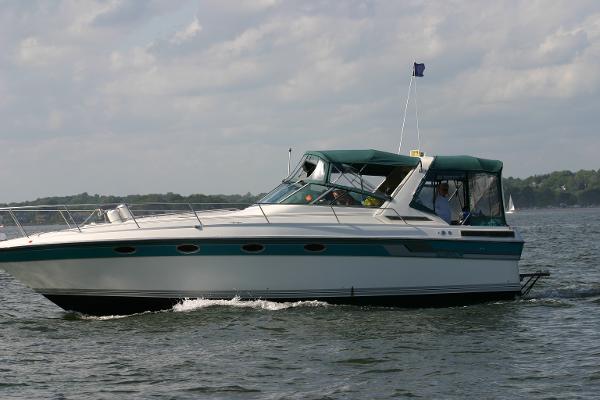 1985 Regal Boats 360 Commodore