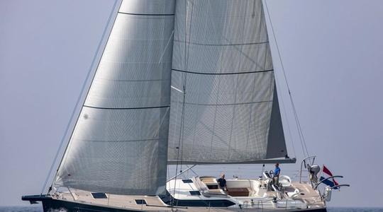 2020 Contest Yachts 59CS