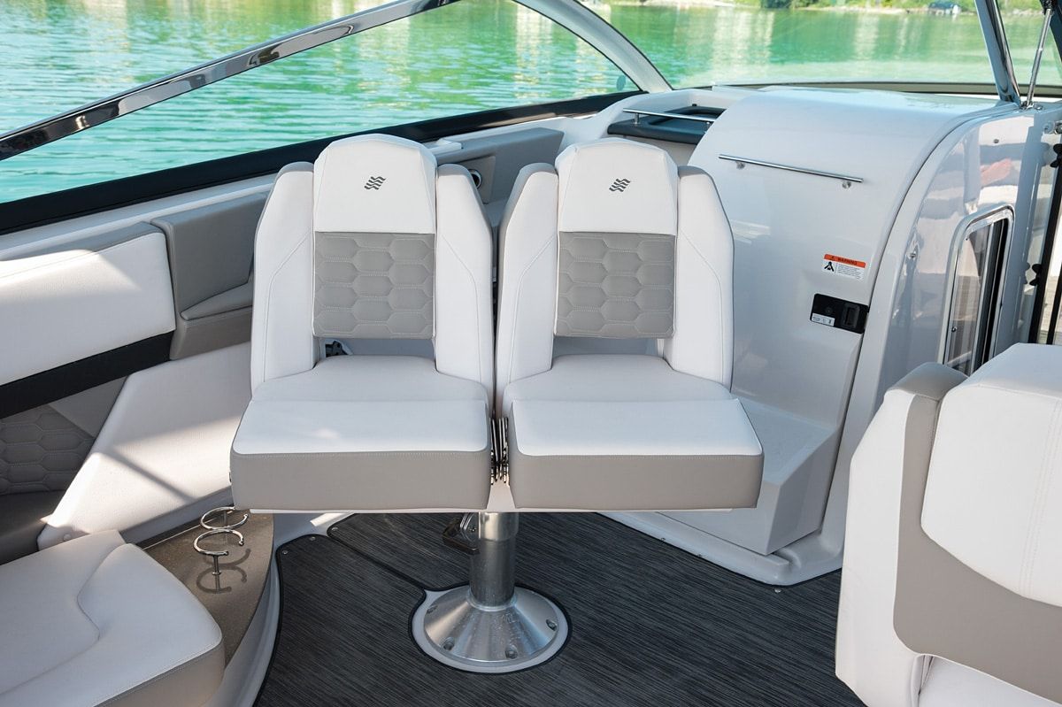 2021 Four Winns H350 OB