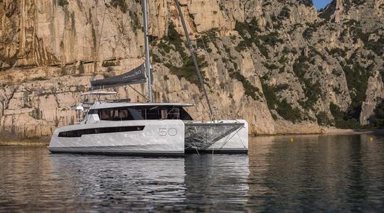 2019 Robertson and Caine Leopard 50