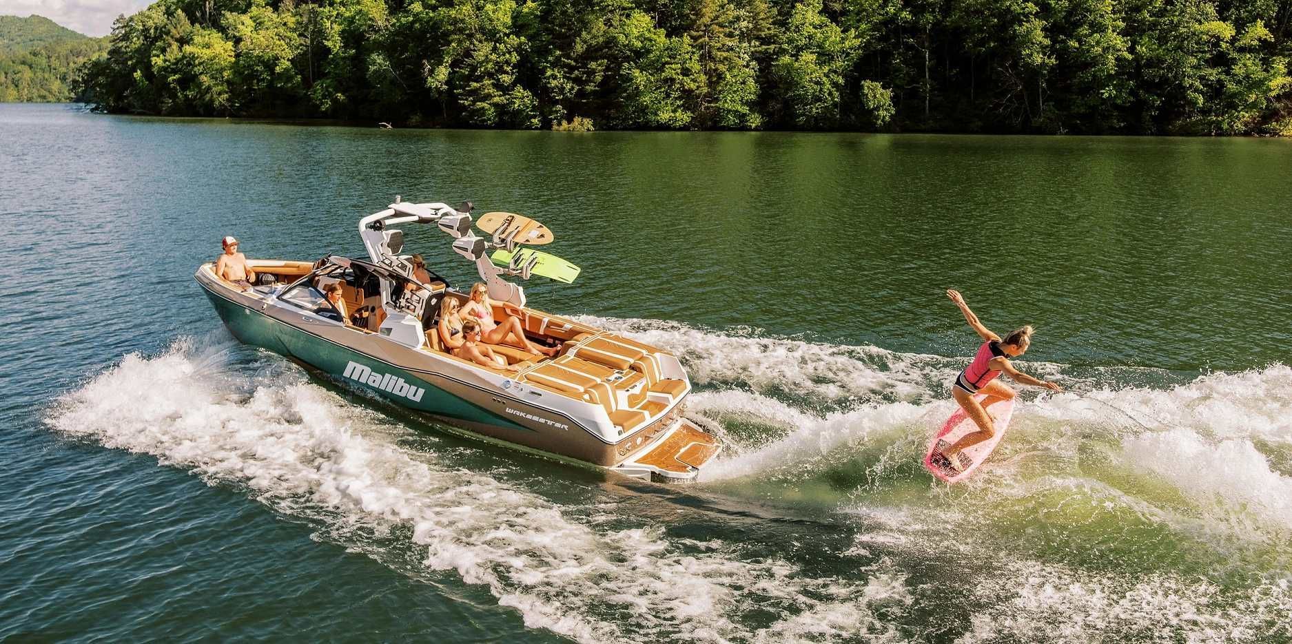 2023 Malibu Boats Wakesetter 25 LSV