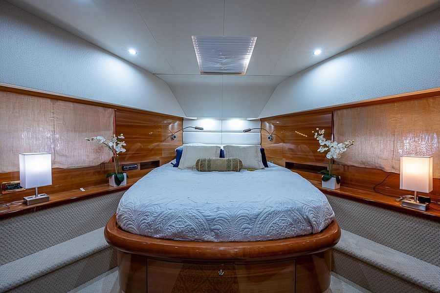 2009 Aicon Yachts 64 Flybridge