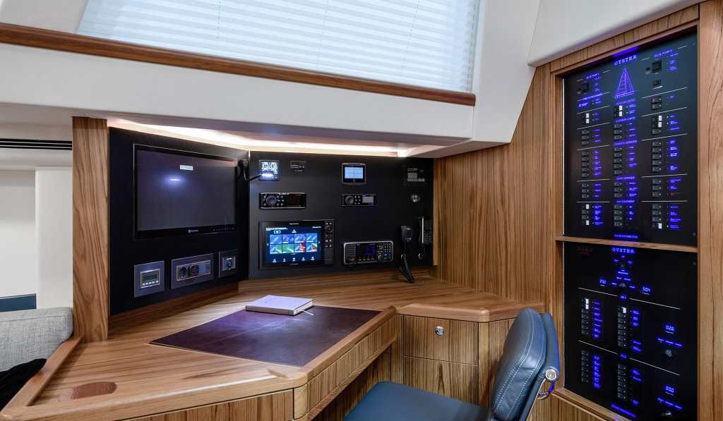 2014 Oyster Yachts 675