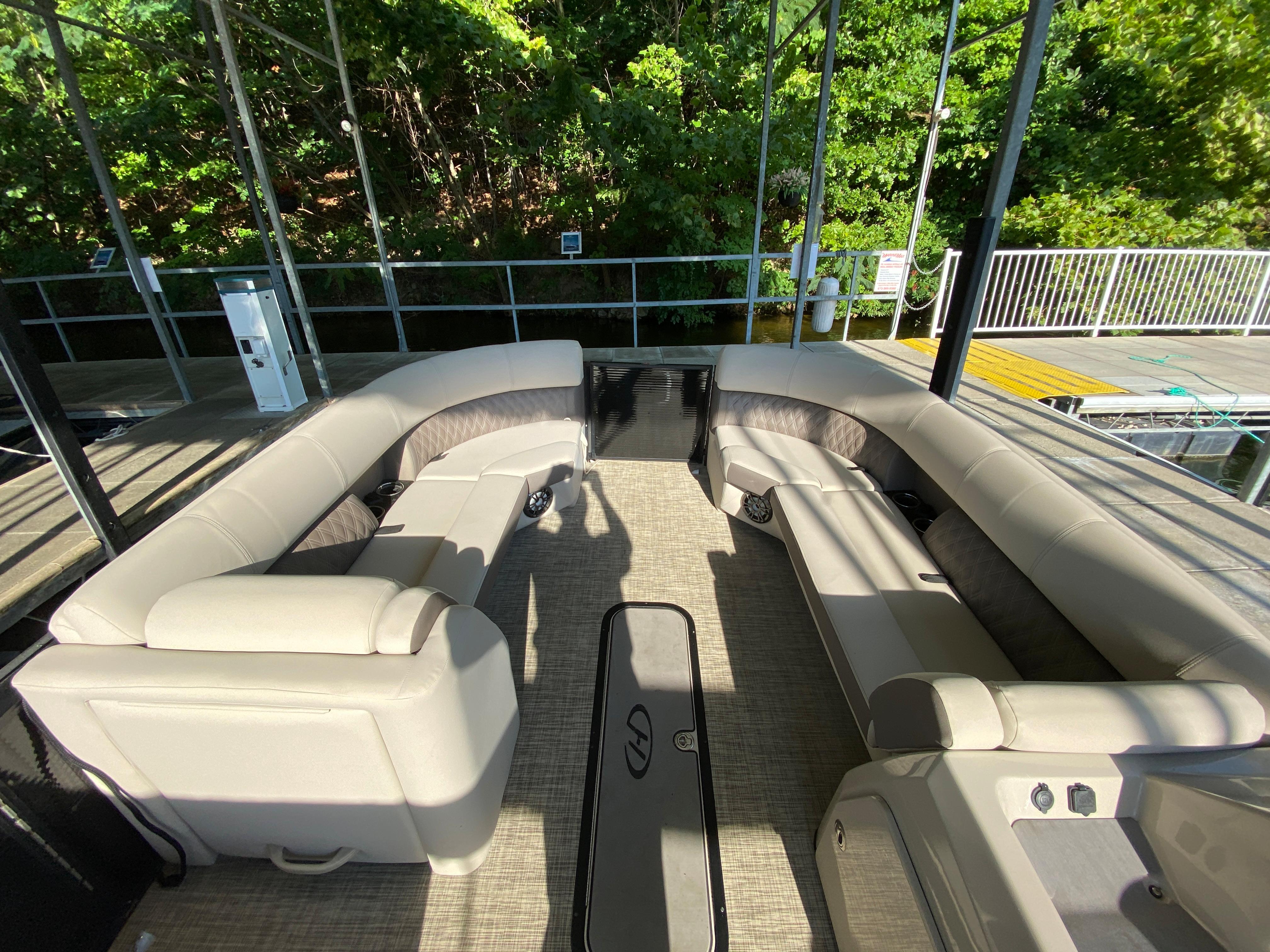 2021 Harris Boats Sunliner 230
