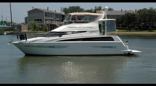 2007 Carver Yachts 43 Motor Yacht