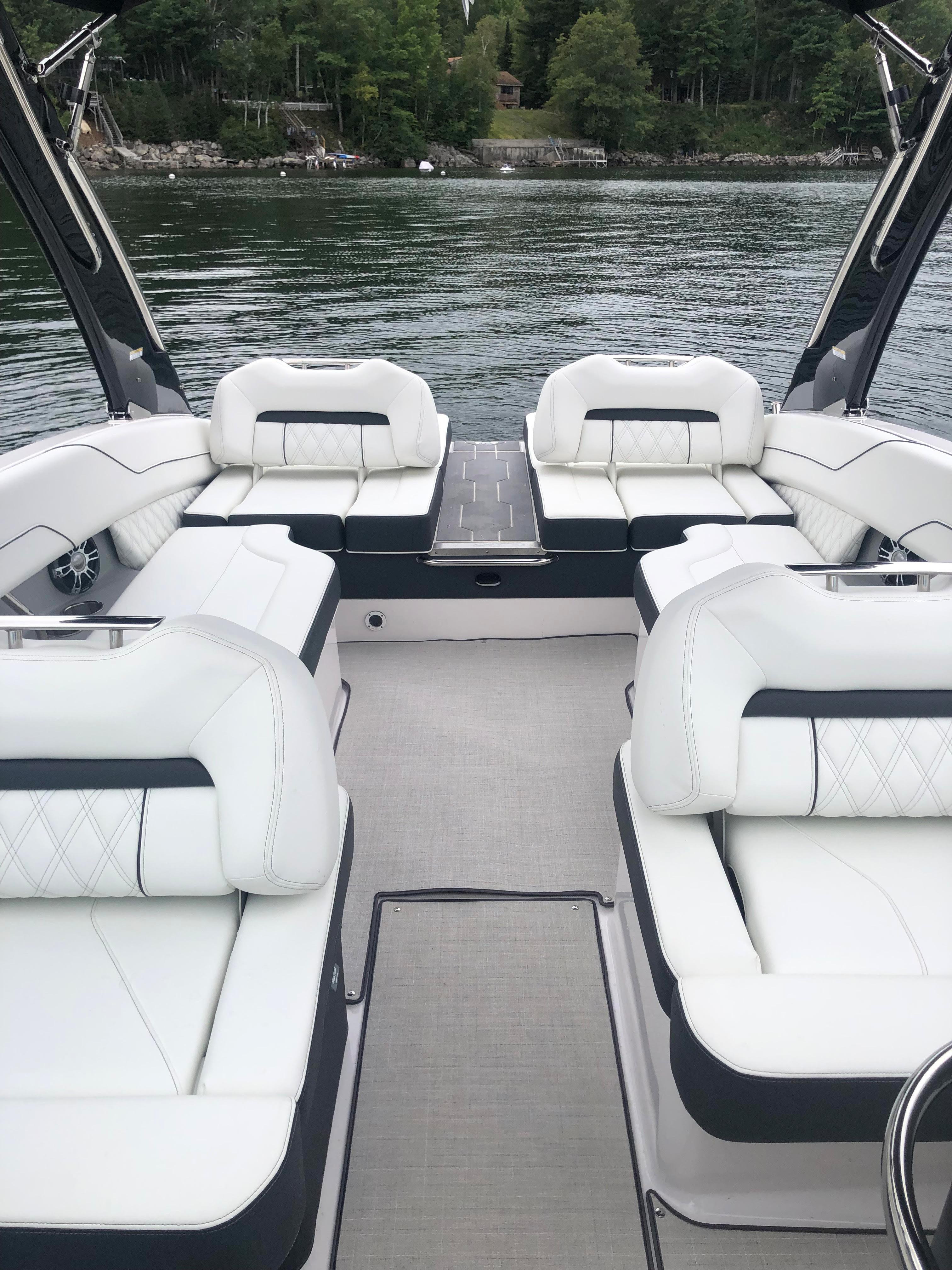 2021 Regal Boats LS6