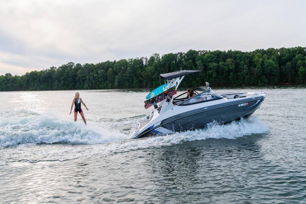 2021 Yamaha Boats 212XE