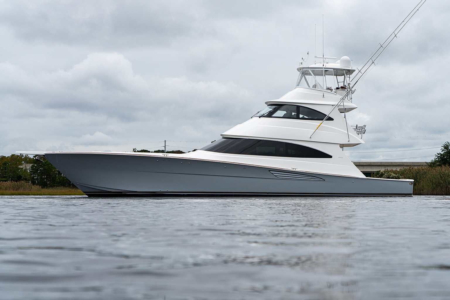 2023 Viking Yachts 72 Sky Bridge