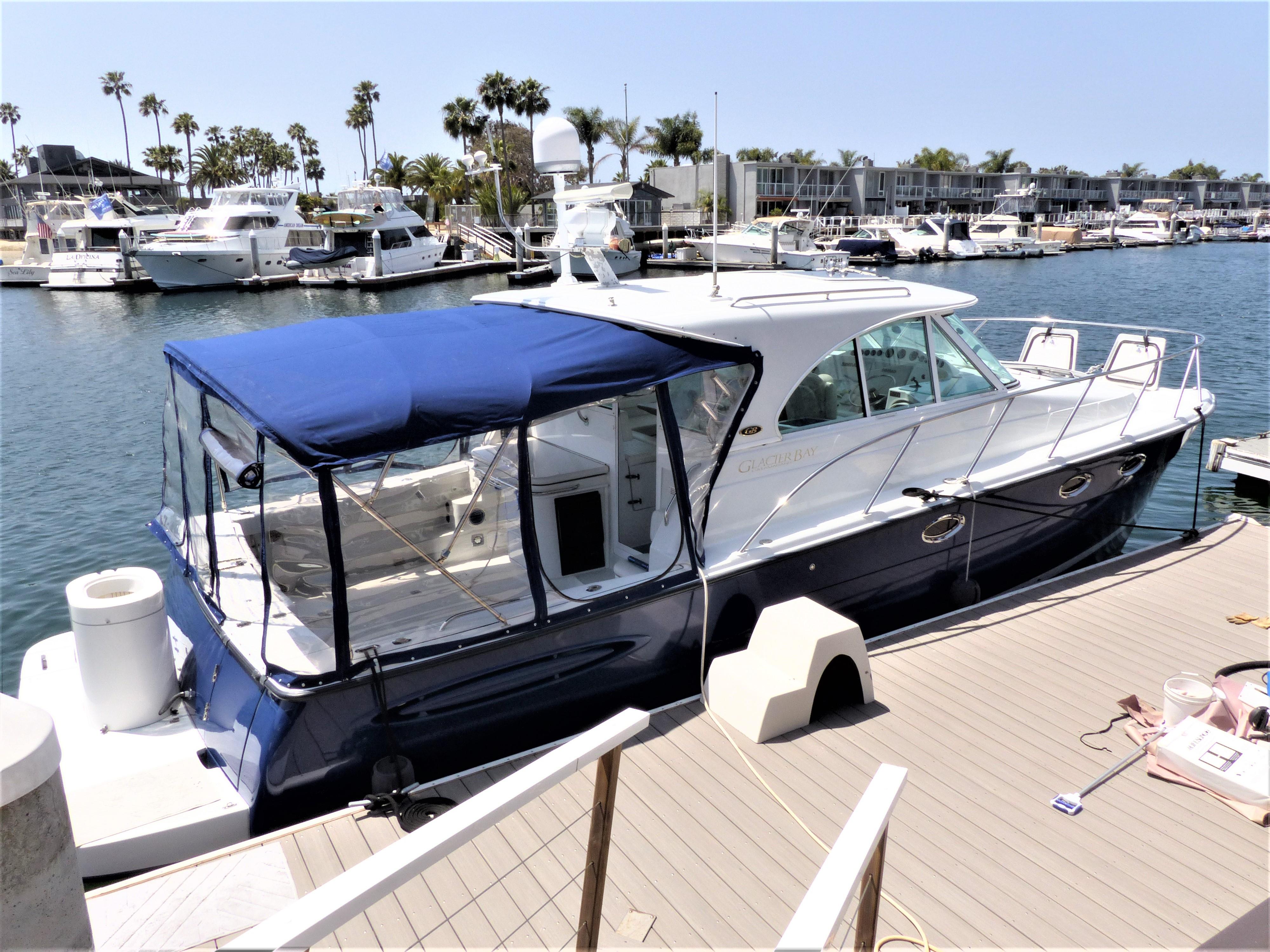 2006 Glacier Bay 3480 Ocean Runner