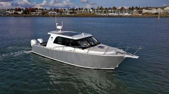 2022 Coastal Craft 33 Express