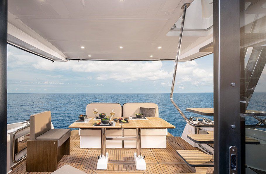 2017 Bavaria Yachts Virtess 420