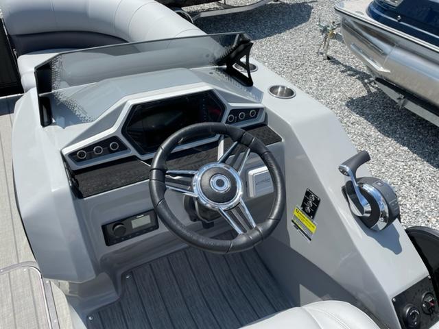 2021 Manitou Pontroon Boats 23 Oasis RF SHP