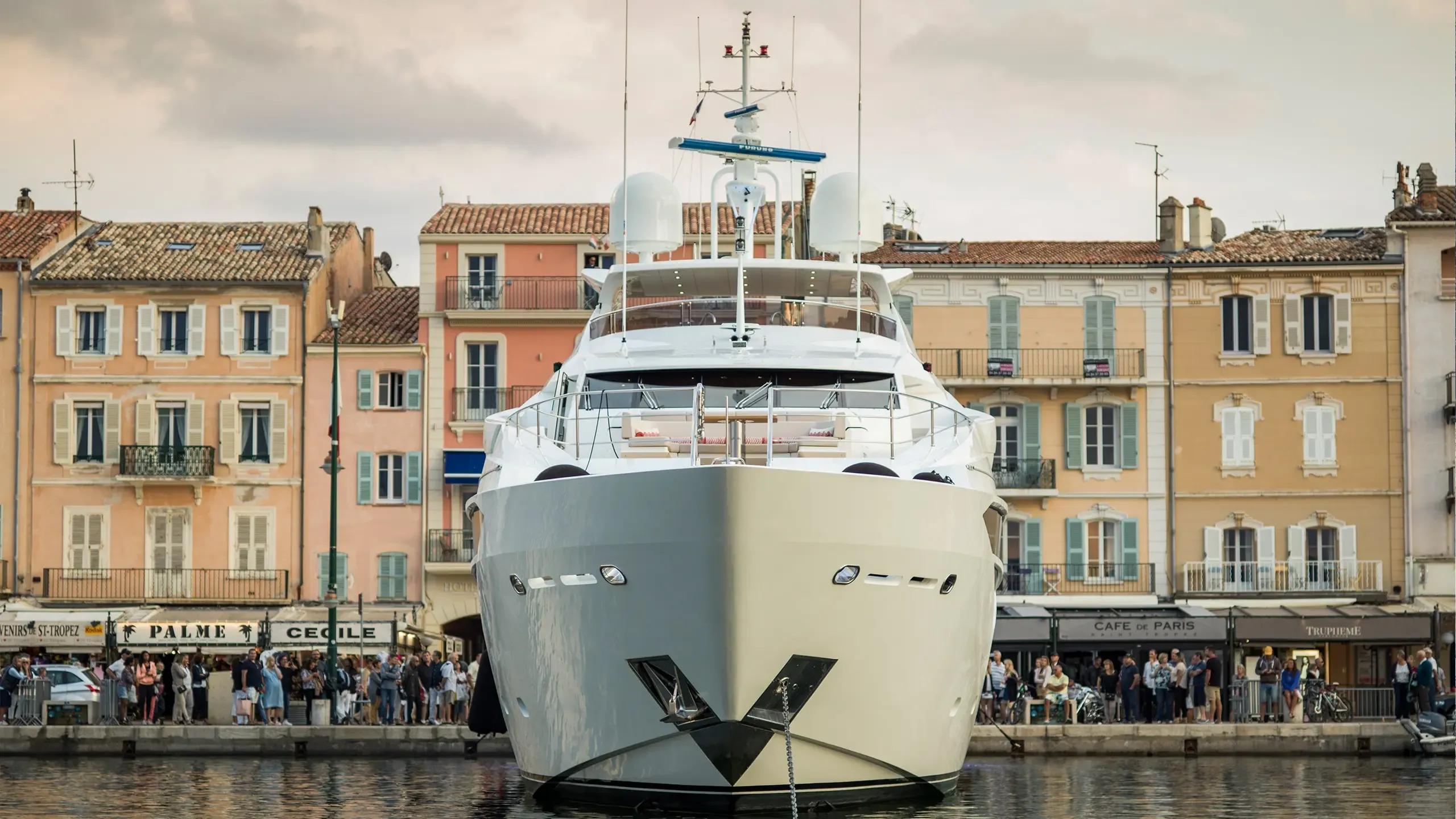 2024 Sunseeker 131 Yacht