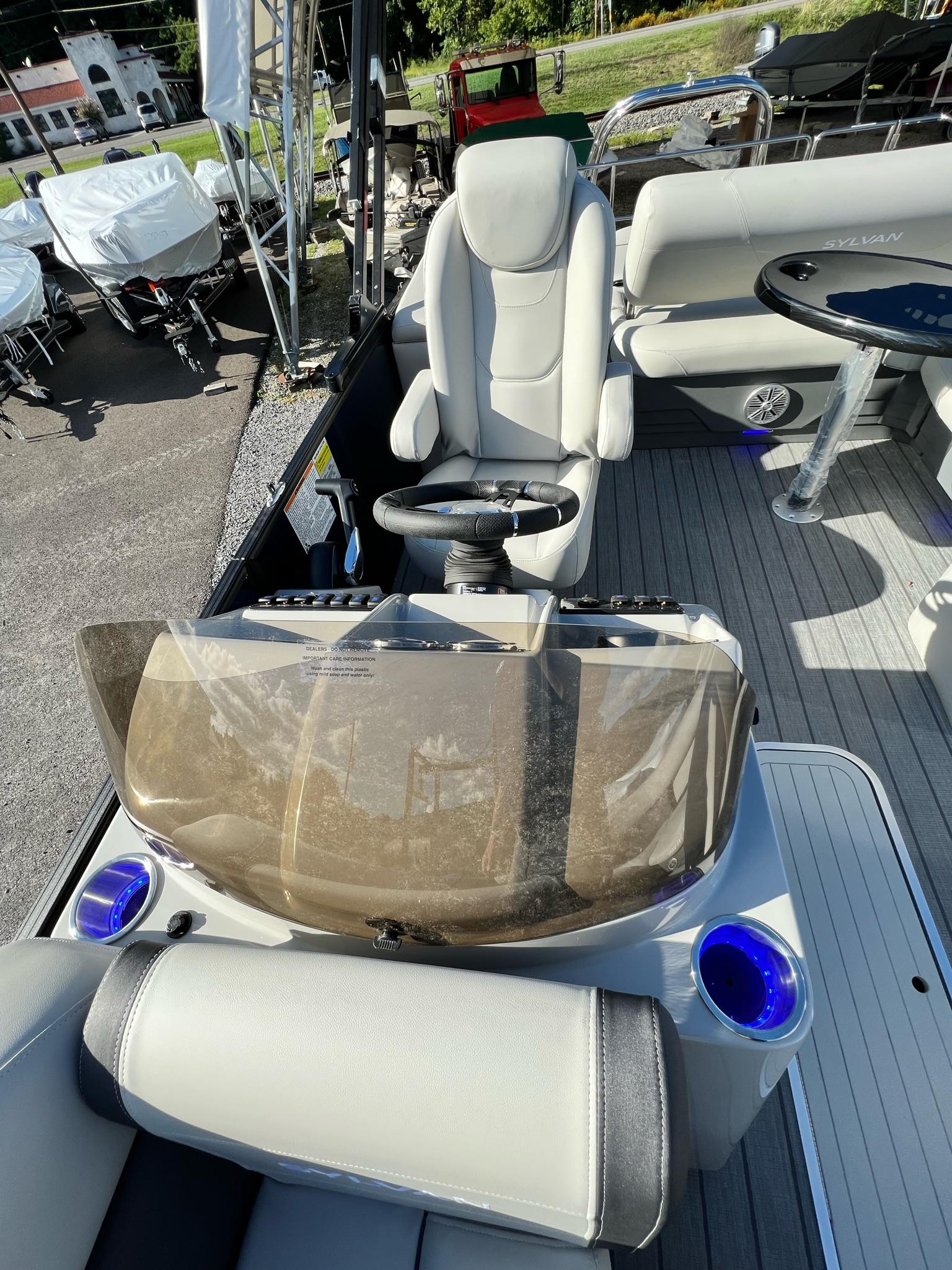 2022 Sylvan X3 CLZ Mirage Tritoon - In Stock